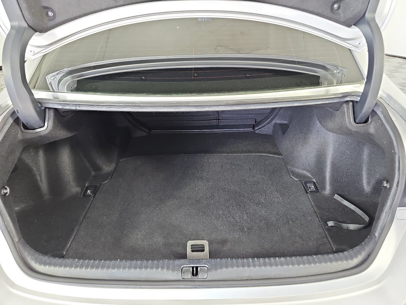 Used 2015 Lexus RC 350 w/ Luxury Package RWD image 12