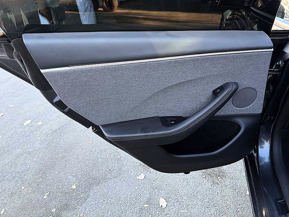 Used 2025 Tesla Model 3 Long Range RWD image 12