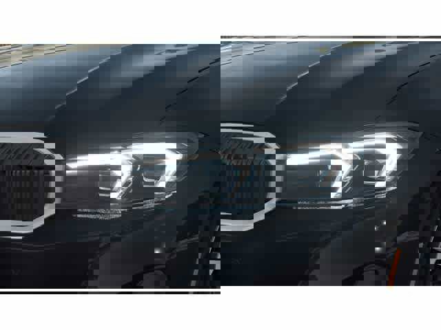 Used 2025 BMW 330i xDrive Sedan w/ Convenience Package image 82