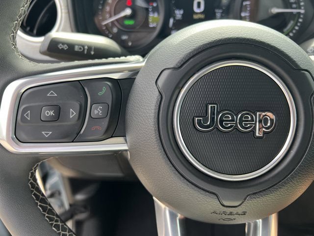 Certified 2025 Jeep Wrangler Unlimited Sahara w/ Safety Group AWD/4WD image 32