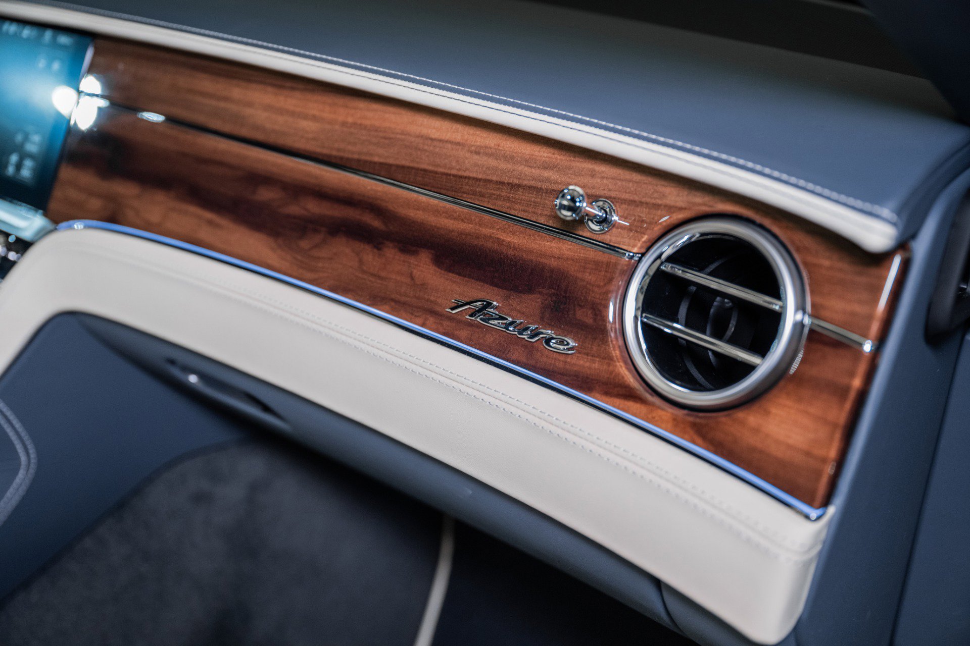 New 2026 Bentley Continental GTC image 48