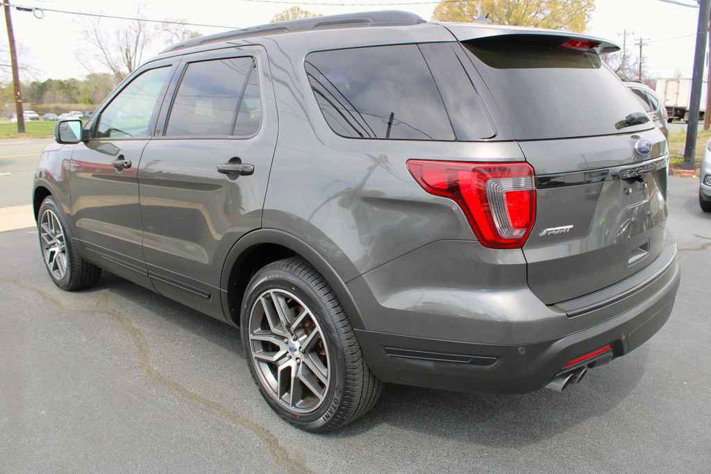 Used 2018 Ford Explorer Sport AWD/4WD image 8