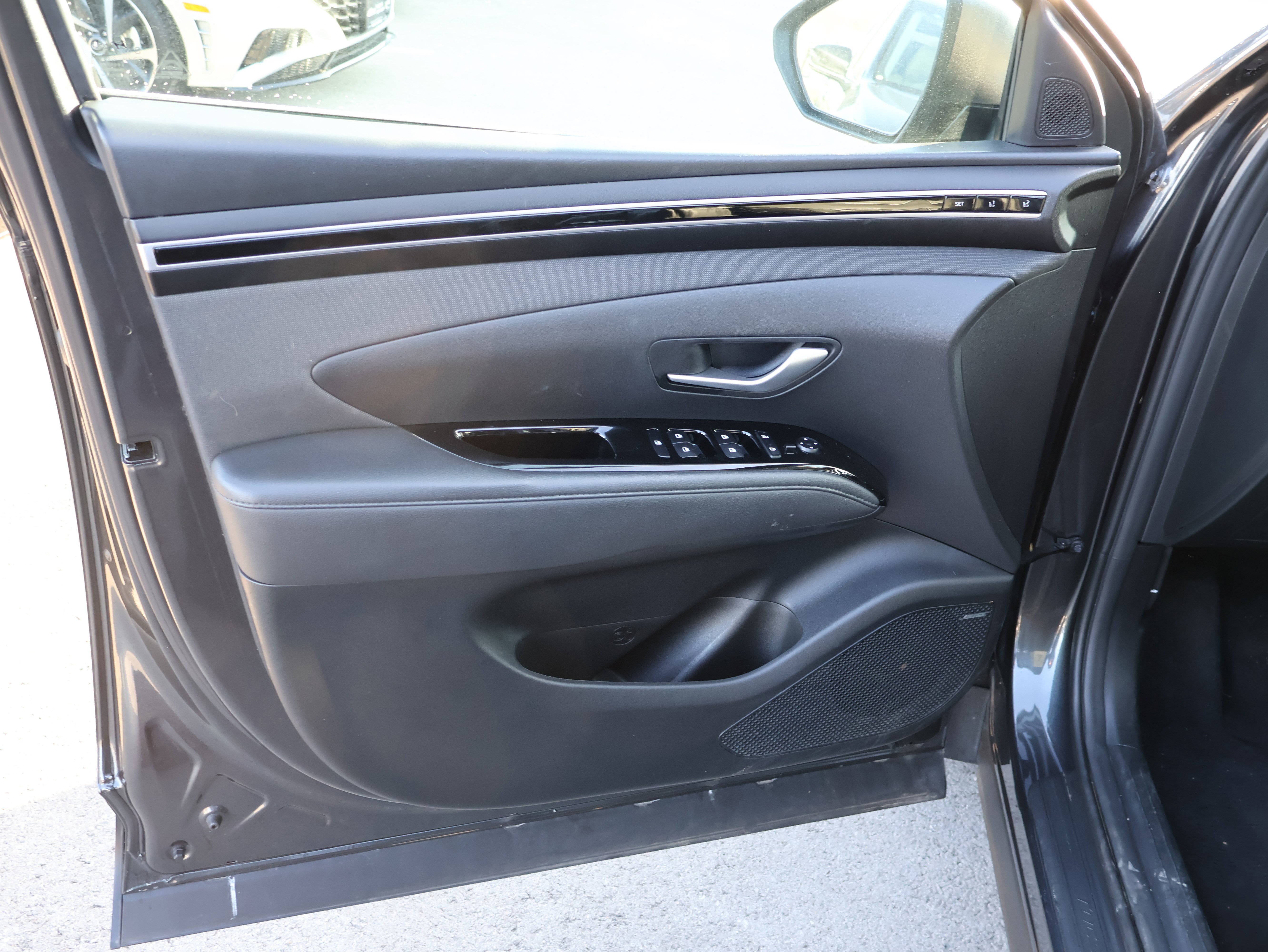 Used 2024 Hyundai Tucson Limited image 21