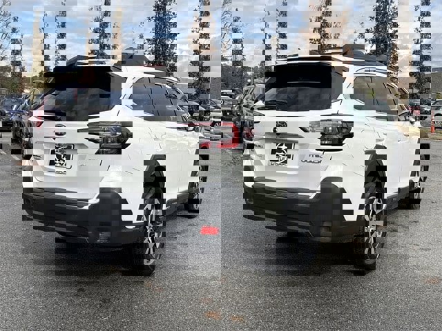 Certified 2024 Subaru Outback Premium image 3