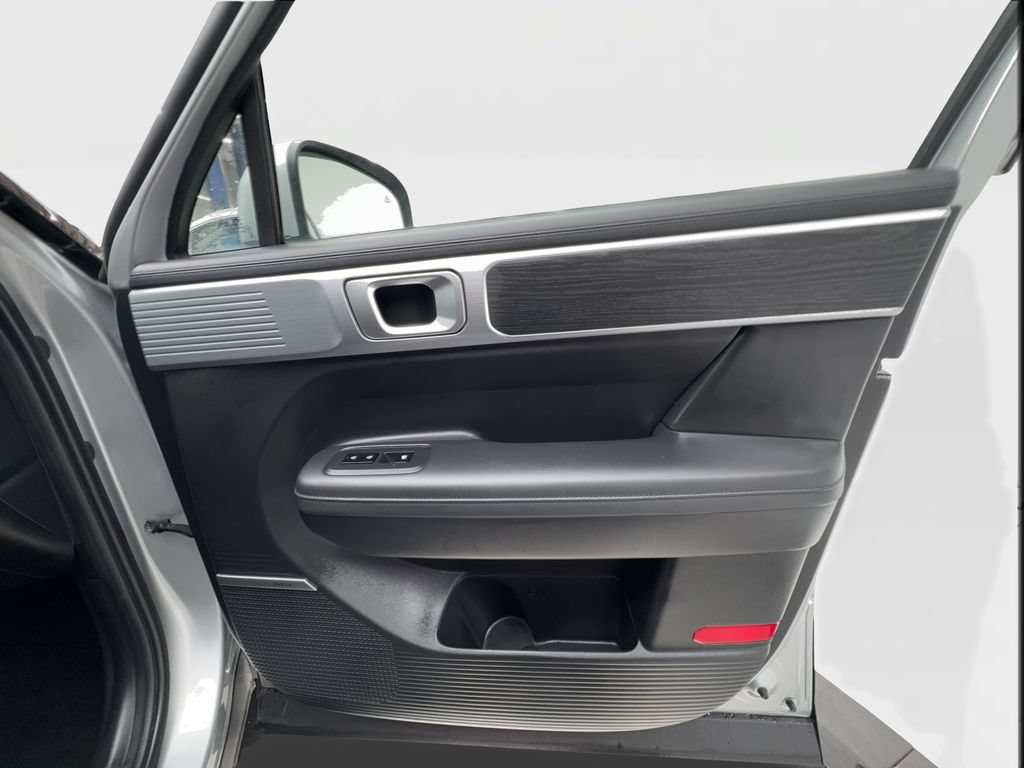 Used 2025 Hyundai Santa Fe Limited FWD image 38