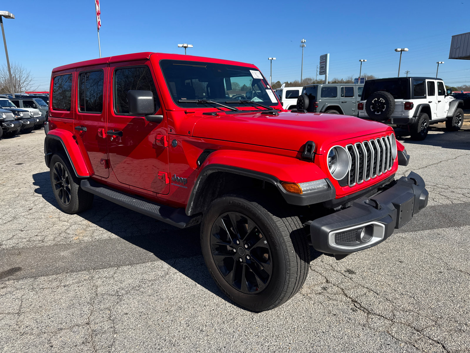 Used 2025 Jeep Wrangler Sahara image 3