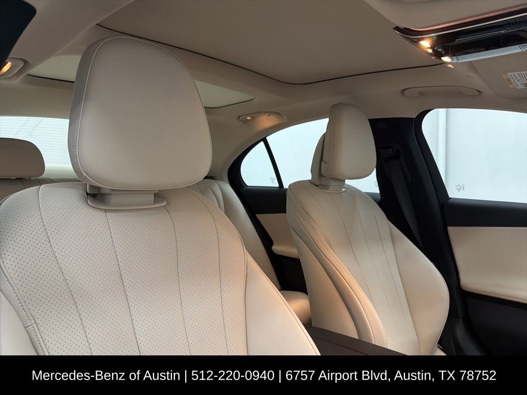 Used 2025 Mercedes-Benz E 450 4MATIC Sedan image 30