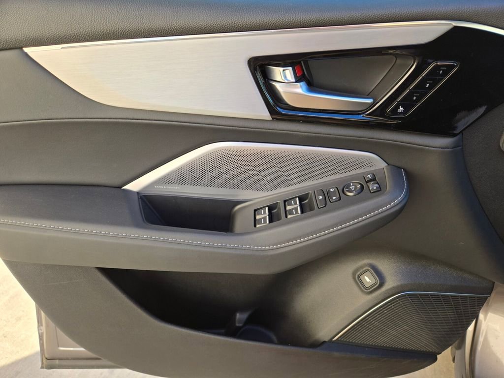 Used 2025 Acura MDX Technology Package image 22