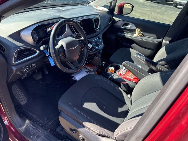 Used 2018 Chrysler Pacifica Touring Plus w/ S Appearance Package image 21