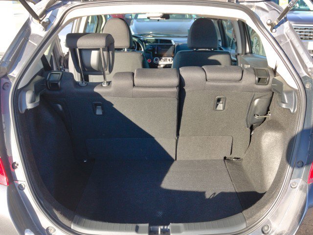 Used 2020 Honda Fit EX image 27