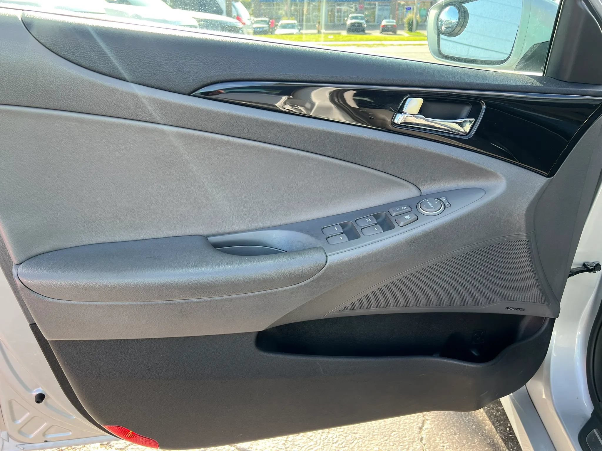Used 2011 Hyundai Sonata Limited FWD image 8