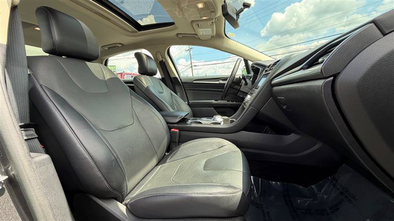 Used 2018 Ford Fusion Titanium AWD/4WD image 35