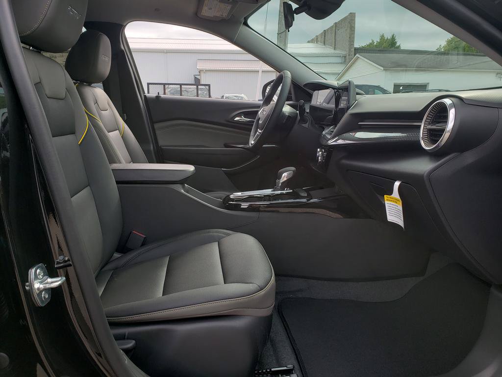 New 2026 Chevrolet Trax ACTIV w/ Sunroof Package FWD image 22