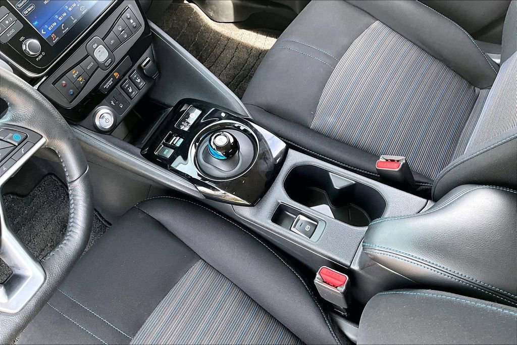 Used 2019 Nissan Leaf SV w/ SV Technology Package FWD image 14