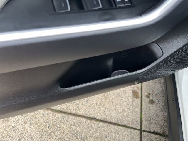 Used 2024 Toyota RAV4 XLE image 43