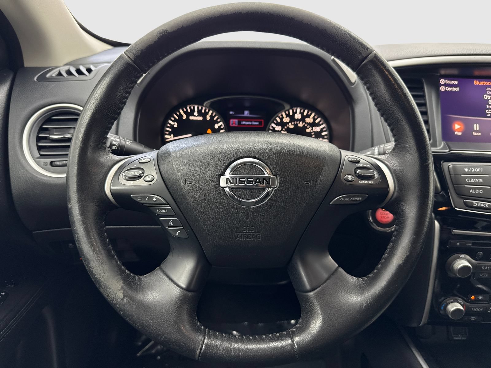 Used 2020 Nissan Pathfinder SV FWD image 19