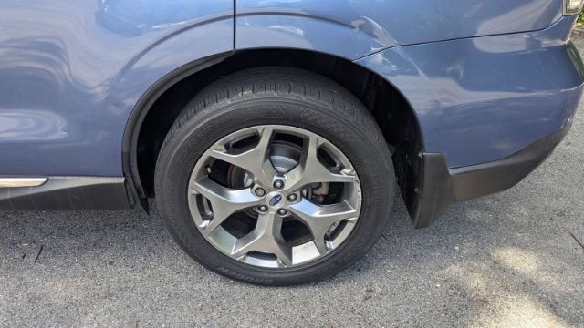 Used 2017 Subaru Forester 2.5i Touring AWD/4WD image 10