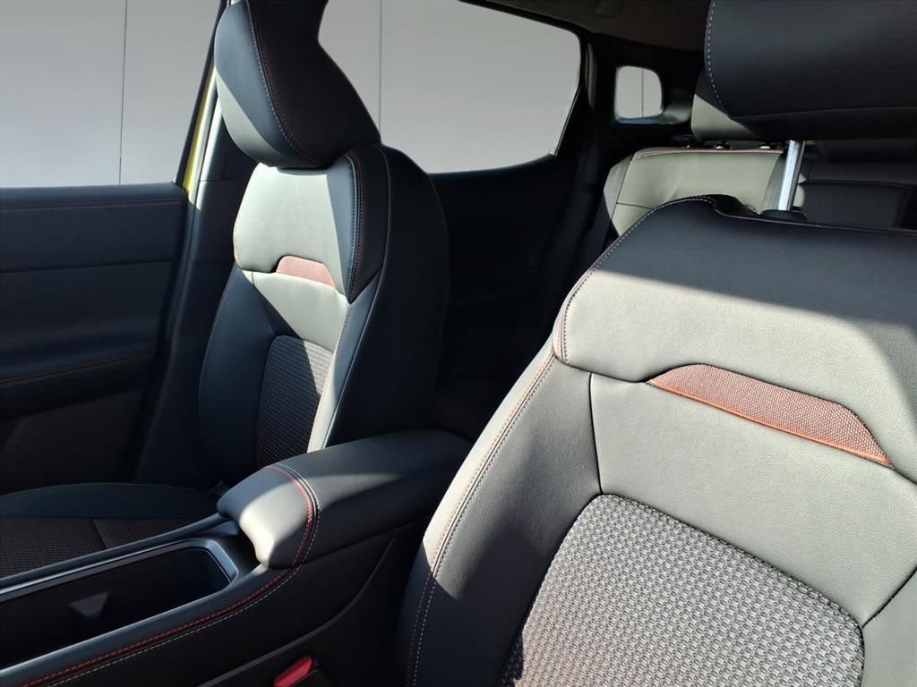 New 2026 Nissan Kicks SR image 12