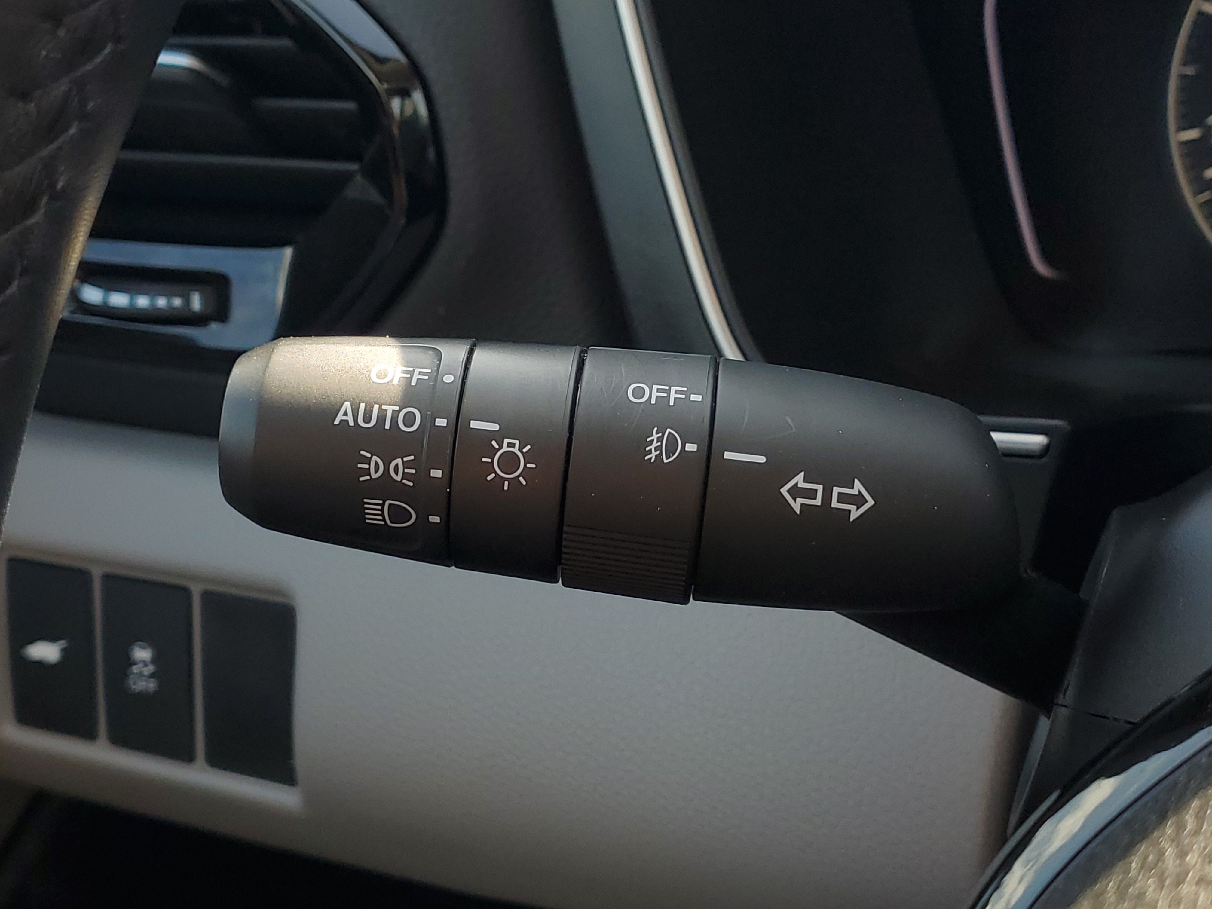 Certified 2023 Honda Pilot EX-L image 24