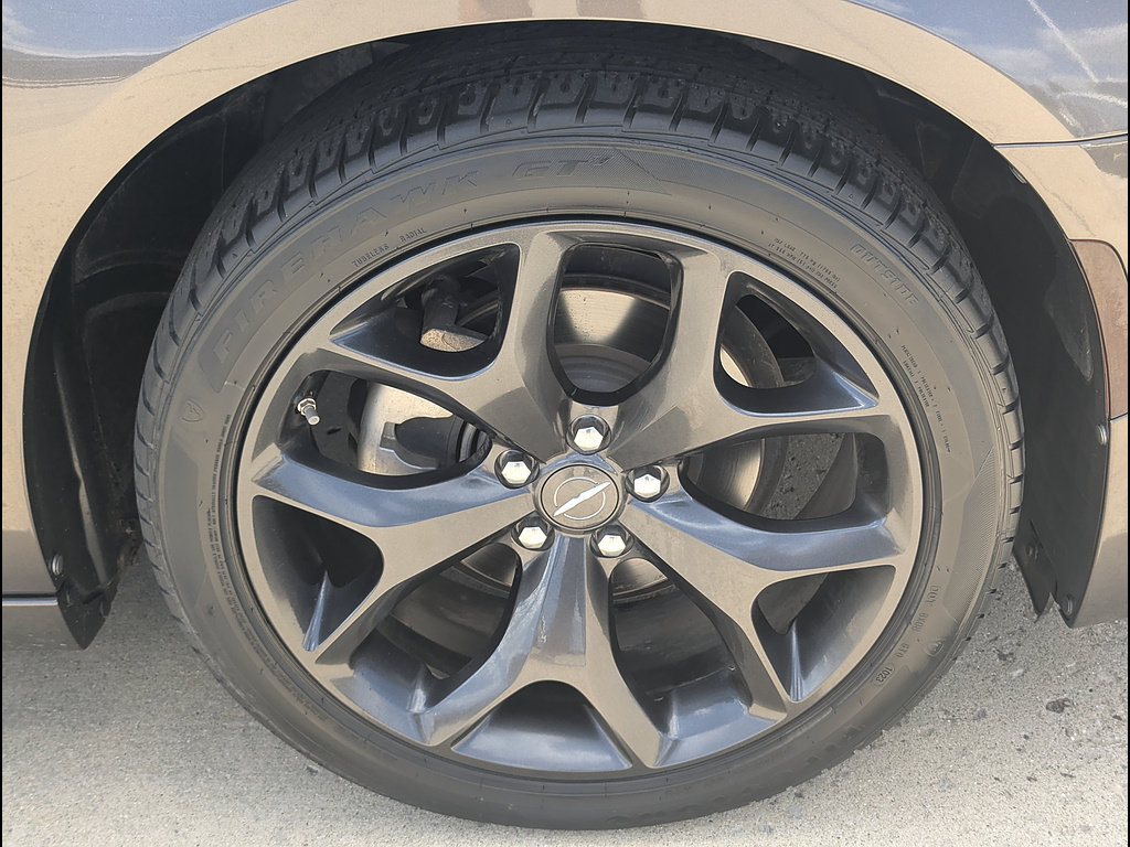 Used 2023 Chrysler 300 Touring L w/ Popular Equipment Group RWD image 15