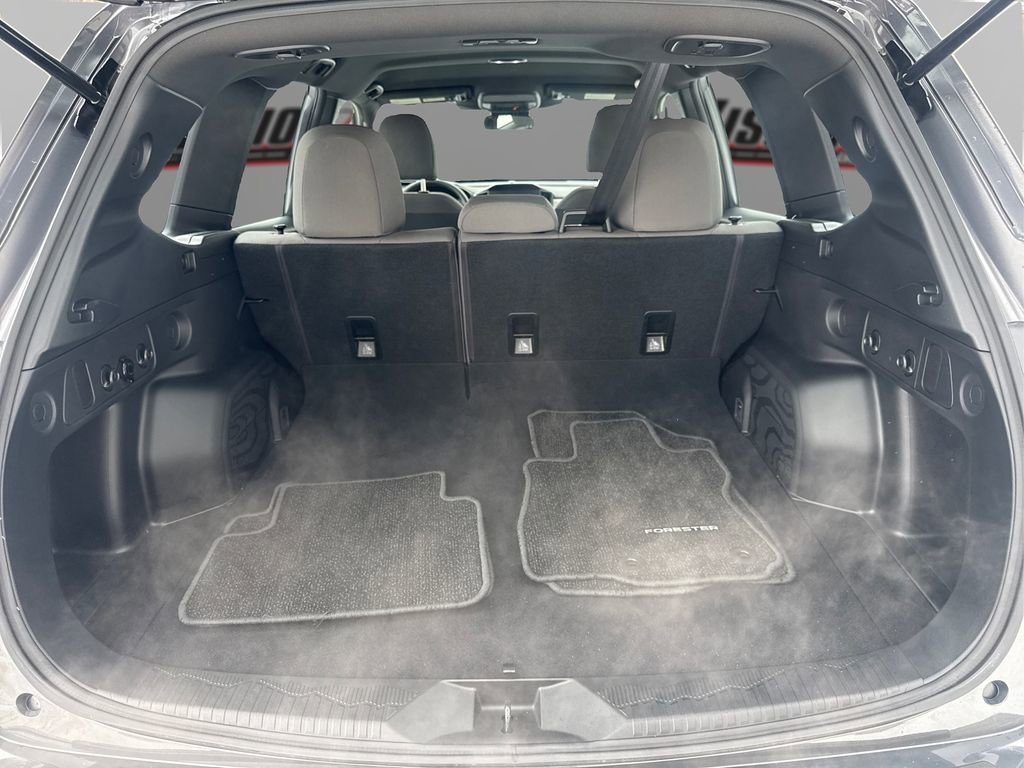 Used 2025 Subaru Forester image 11
