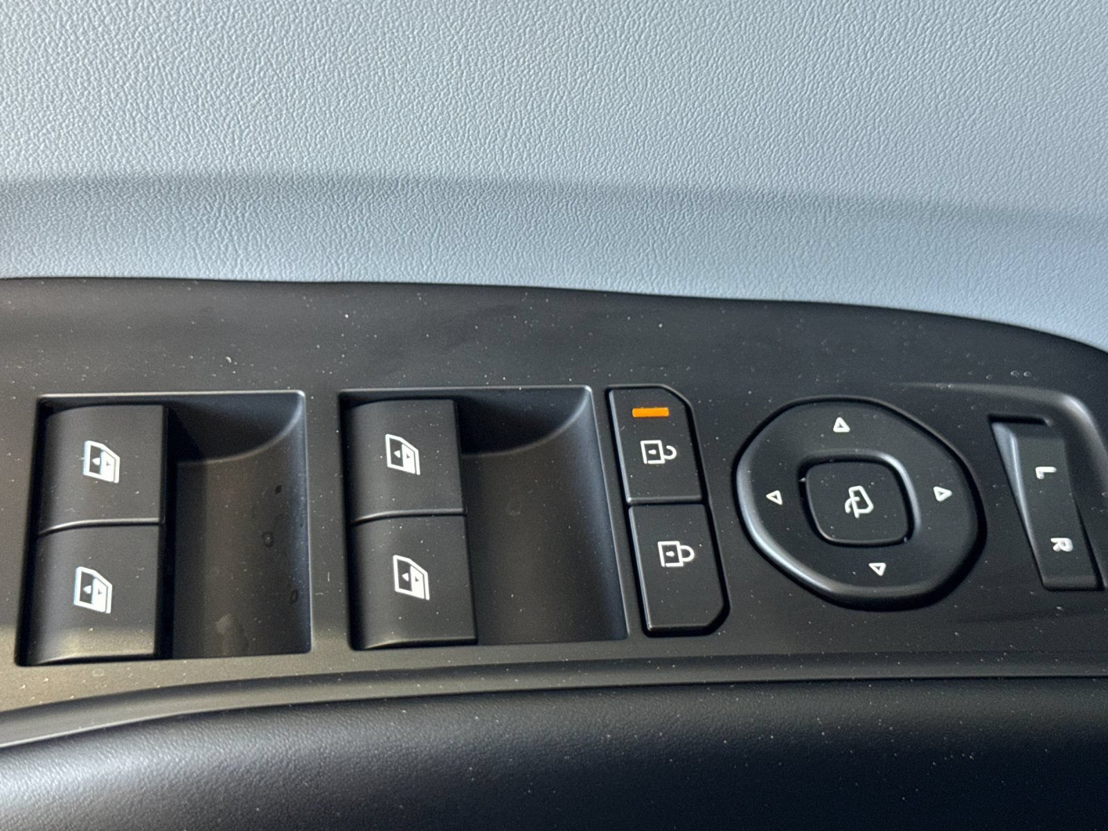 New 2026 Kia EV9 Wind AWD/4WD image 3