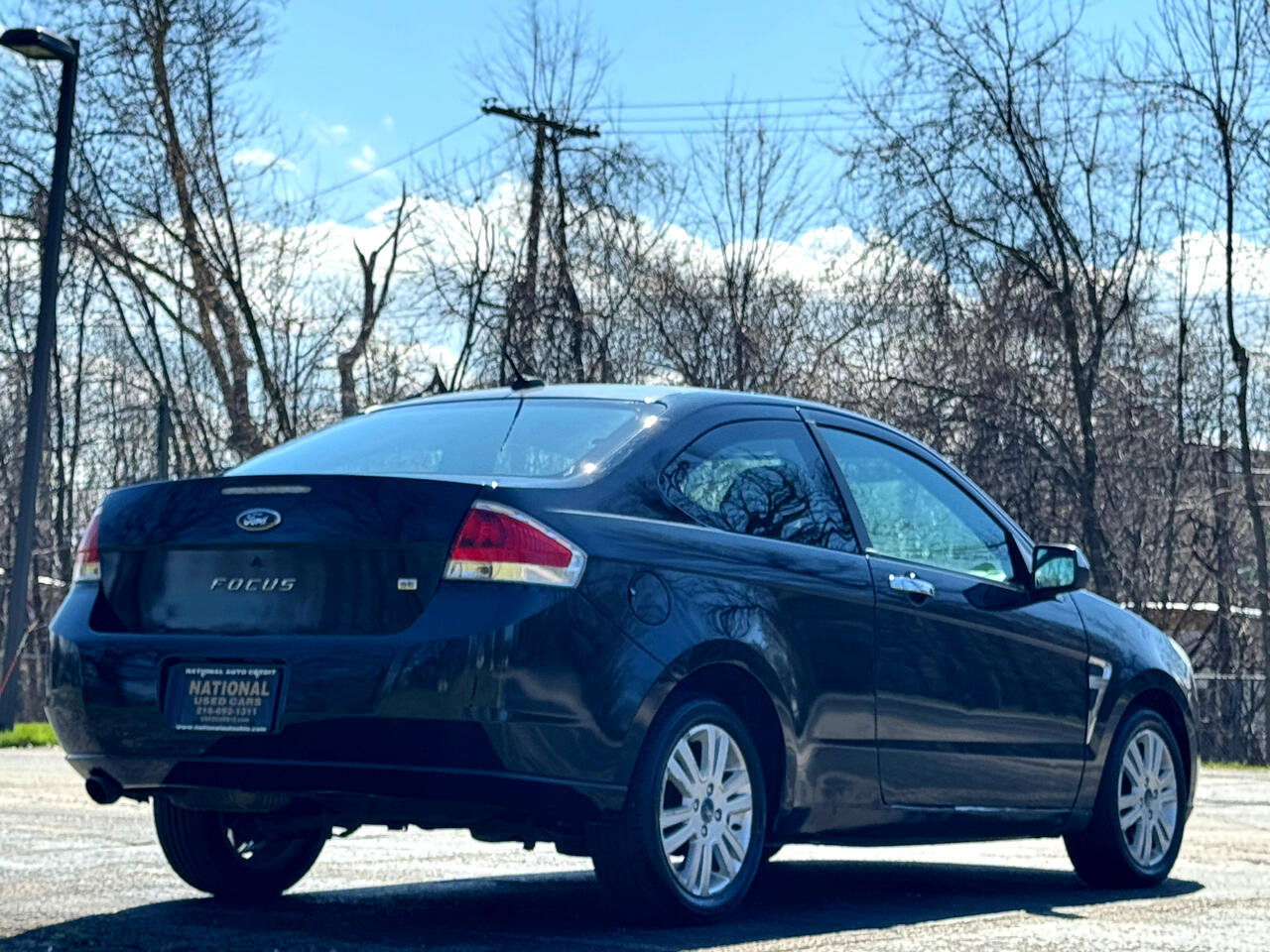 Used 2009 Ford Focus SE image 16