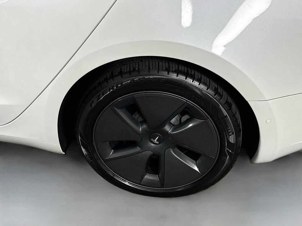 Used 2021 Tesla Model 3 Standard Range Plus image 32