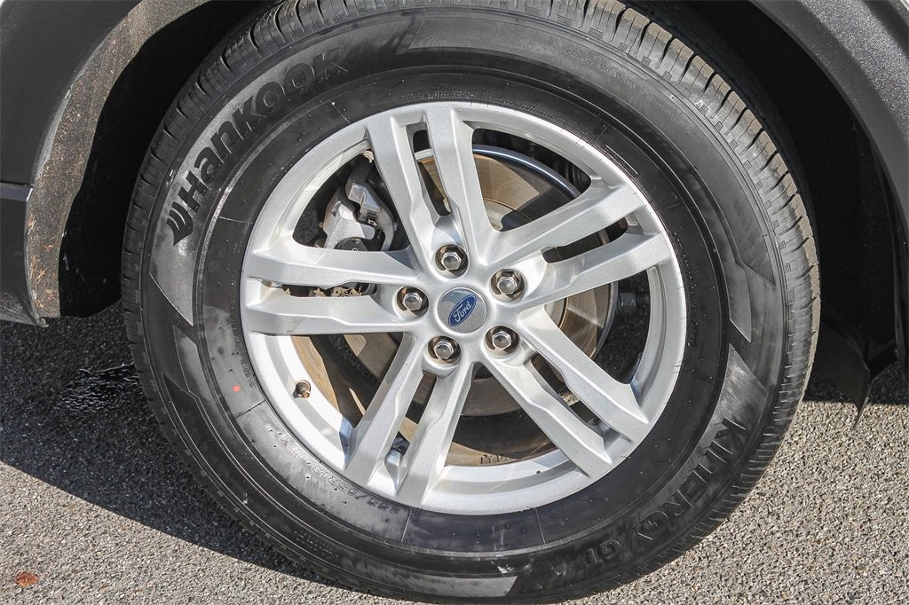 Used 2023 Ford Explorer XLT w/ Equipment Group 202A image 13