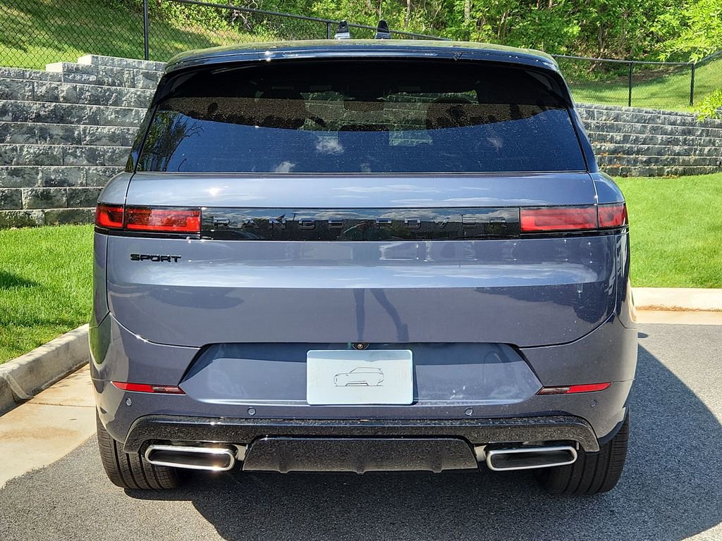 New 2026 Land Rover Range Rover Sport Dynamic SE AWD/4WD image 7
