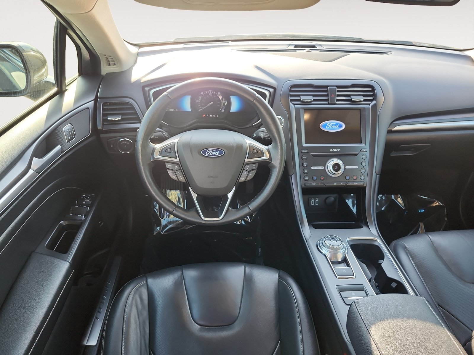 Used 2019 Ford Fusion Titanium FWD image 11