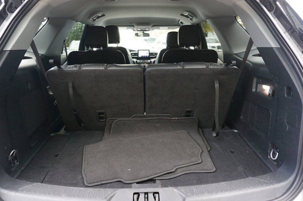 Used 2024 Ford Explorer Limited image 11
