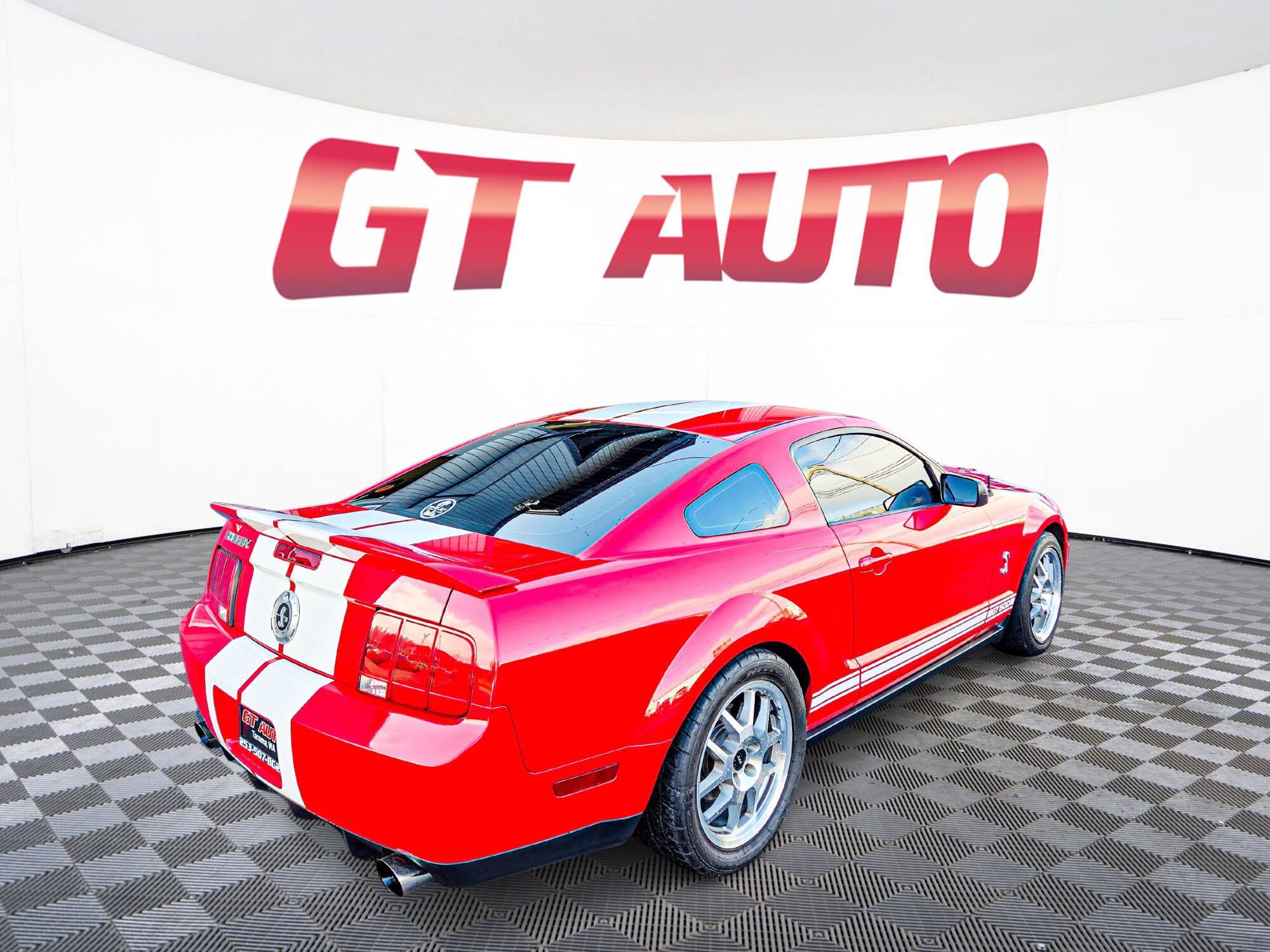 Used 2007 Ford Mustang Shelby GT500 RWD image 7