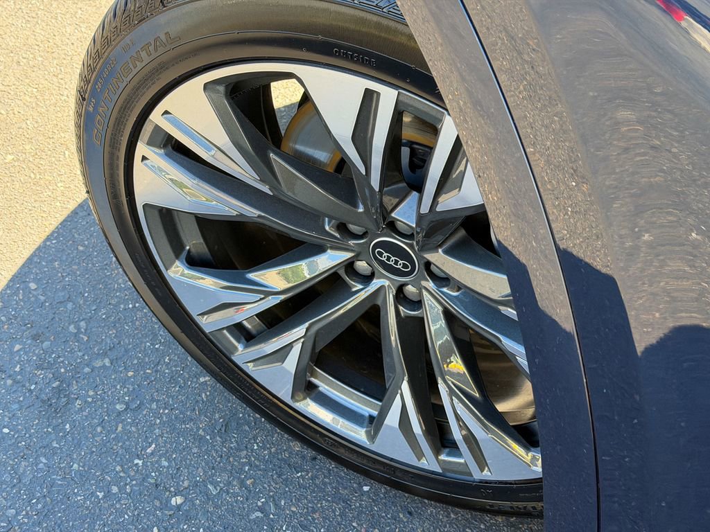 Used 2025 Audi Q8 Premium Plus w/ Premium Plus Package image 13