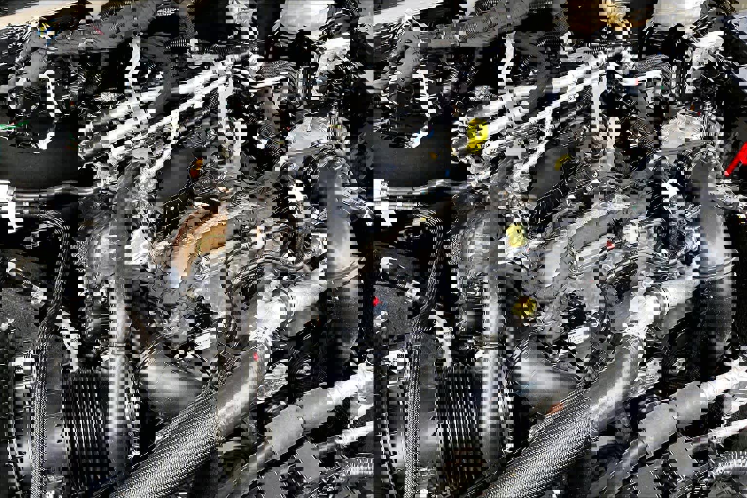 Certified 2025 Ford Bronco Outer Banks w/ Black Appearance Package image 33