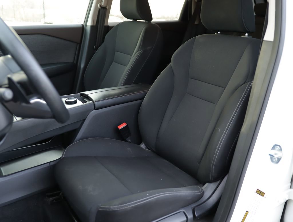 Used 2023 Nissan Rogue S image 19