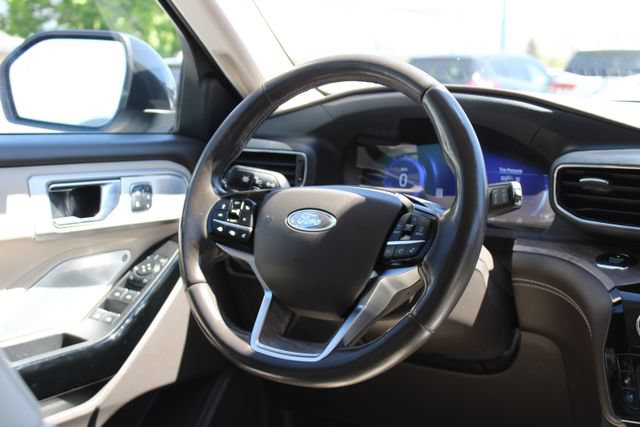 Used 2021 Ford Explorer Platinum w/ Equipment Group 601A AWD/4WD image 20