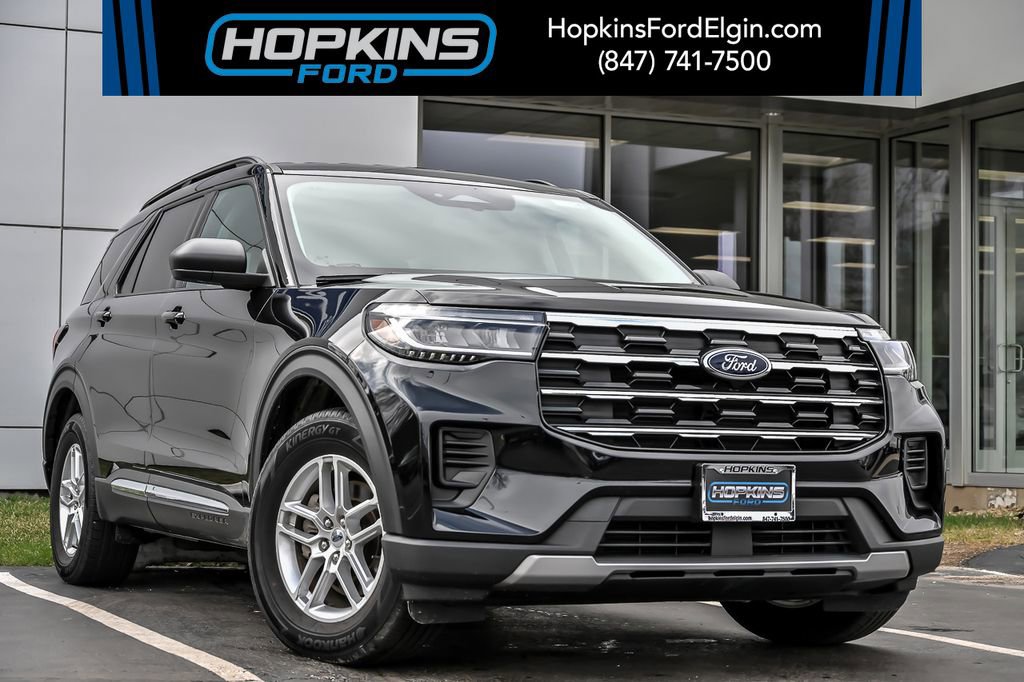 Used 2025 Ford Explorer Active image 1