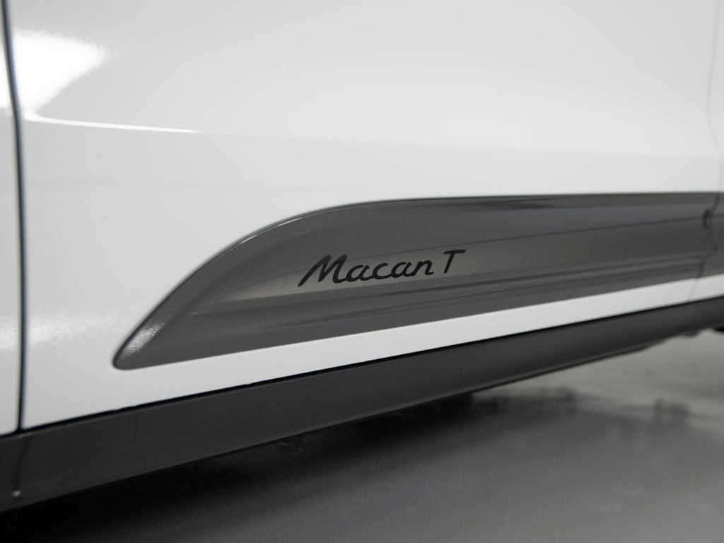 New 2026 Porsche Macan Turbo image 41