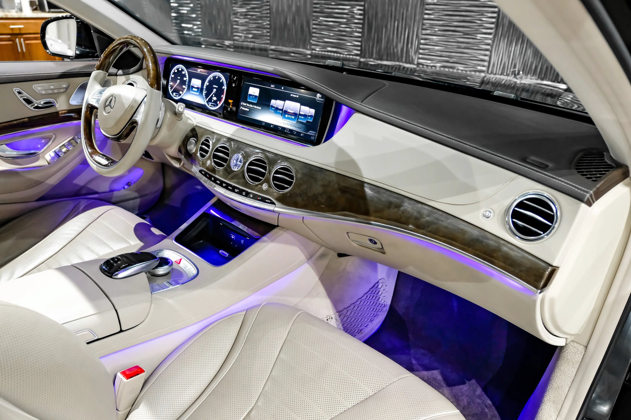 Used 2016 Mercedes-Benz S 550 Sedan image 19