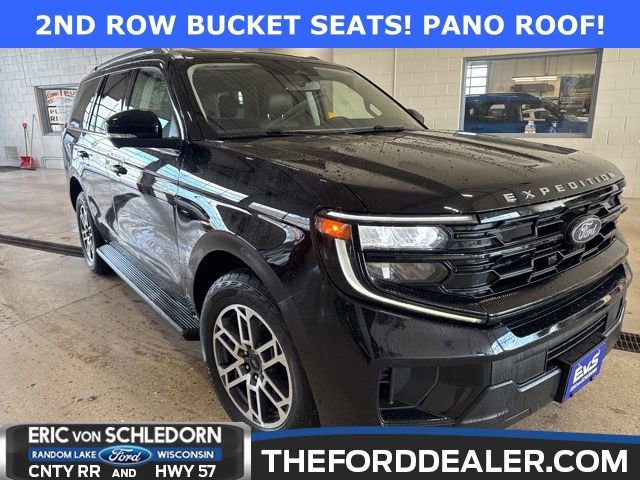 Used 2025 Ford Expedition Active AWD/4WD image 1