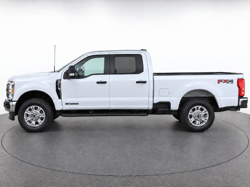 Used 2025 Ford F250 XLT w/ FX4 Off-Road Package AWD/4WD image 7