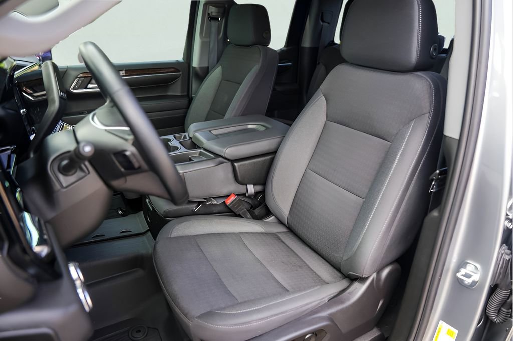 Used 2024 GMC Sierra 1500 Elevation image 10