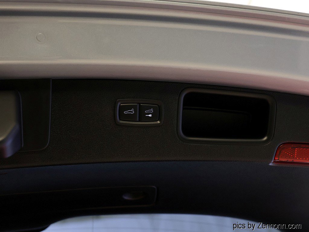 Used 2023 Porsche Macan S image 33
