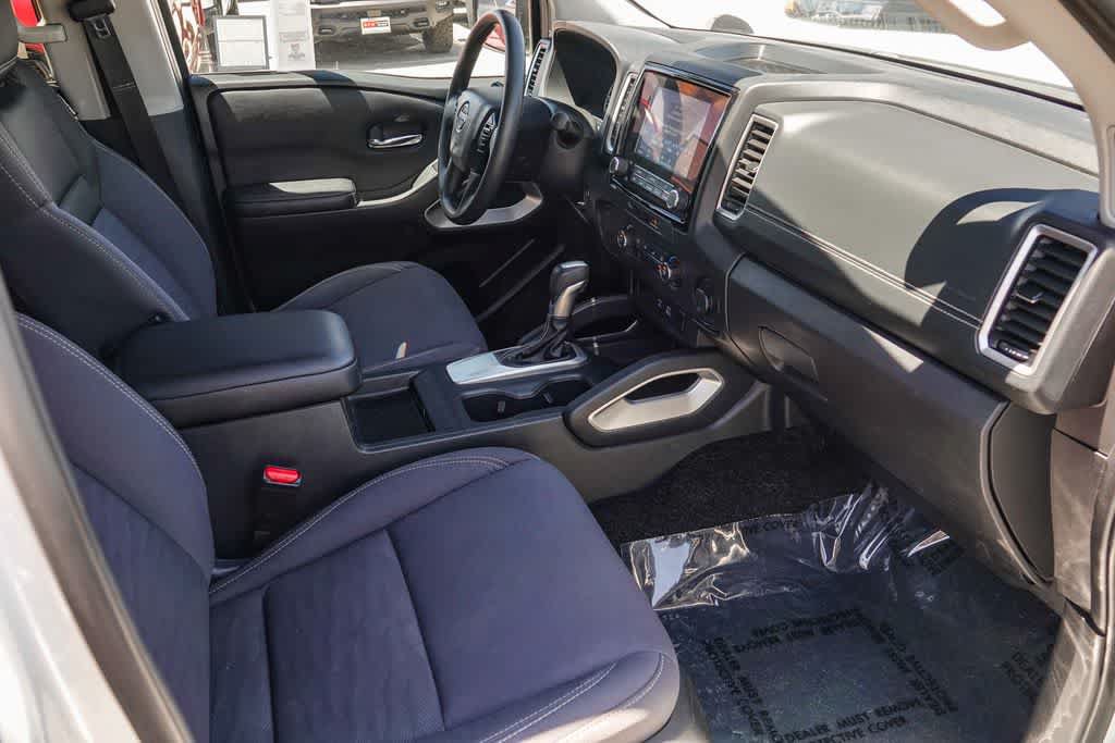 Used 2023 Nissan Frontier SV RWD image 15