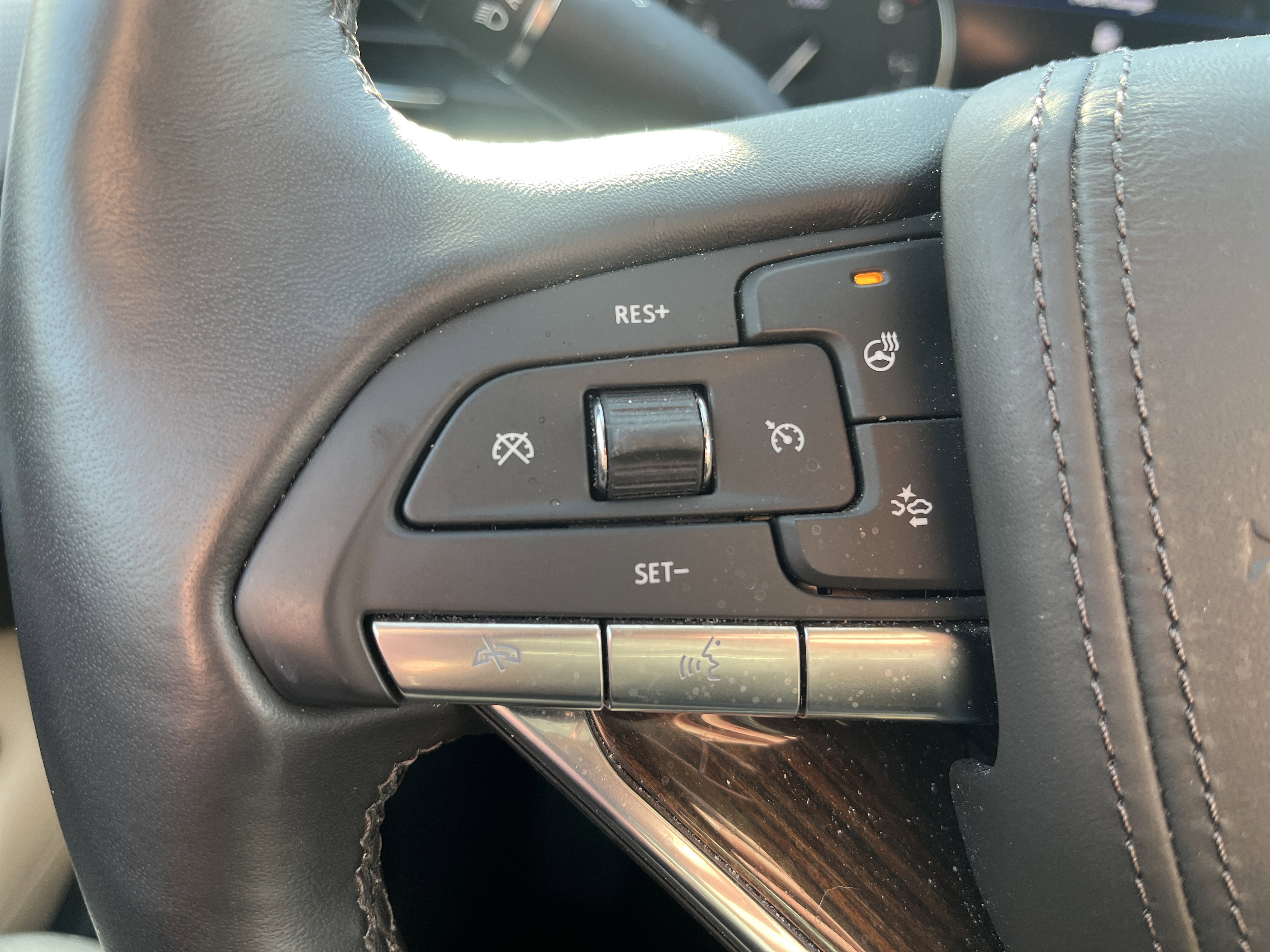 Used 2024 Cadillac XT6 Premium Luxury w/ Platinum Package image 26