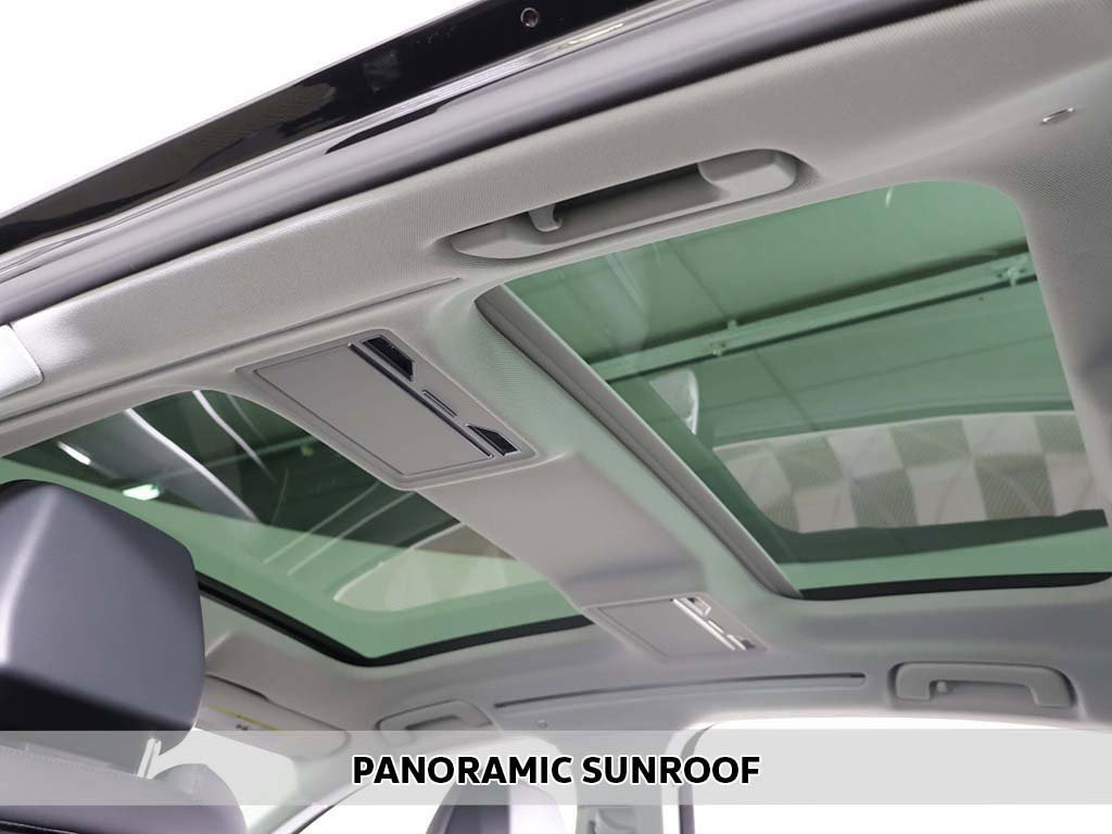 Used 2023 Audi S8 w/ S8 Black Optic Plus Package image 4