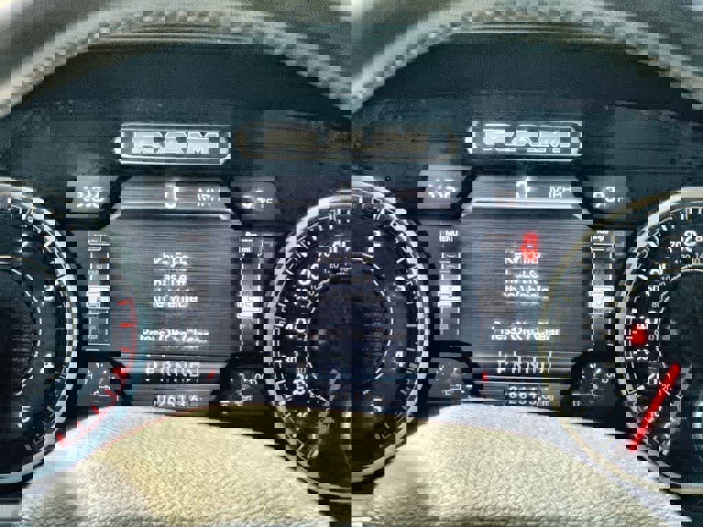 Used 2024 RAM 2500 Laramie image 18