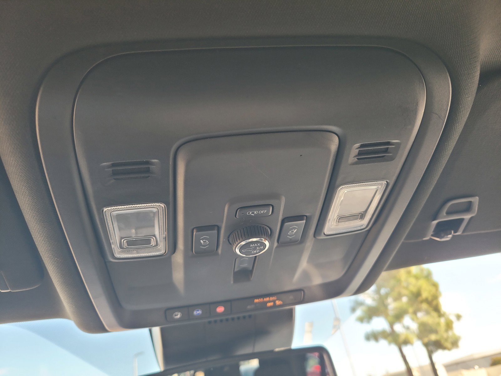 Used 2025 GMC Yukon Denali AWD/4WD image 18