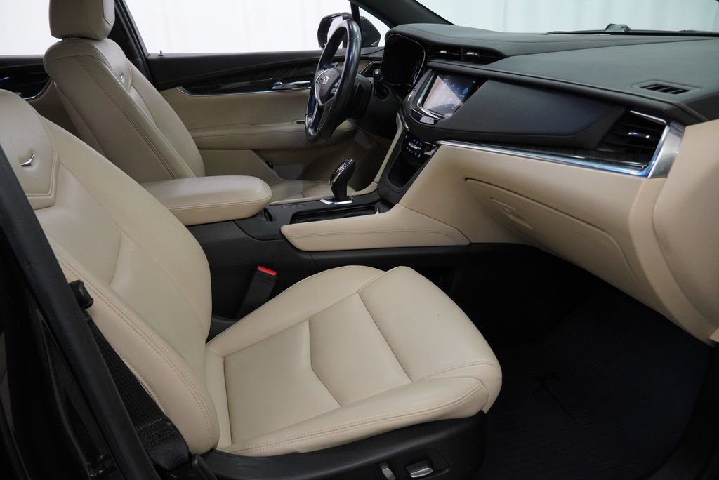 Certified 2019 Cadillac XT5 AWD image 30